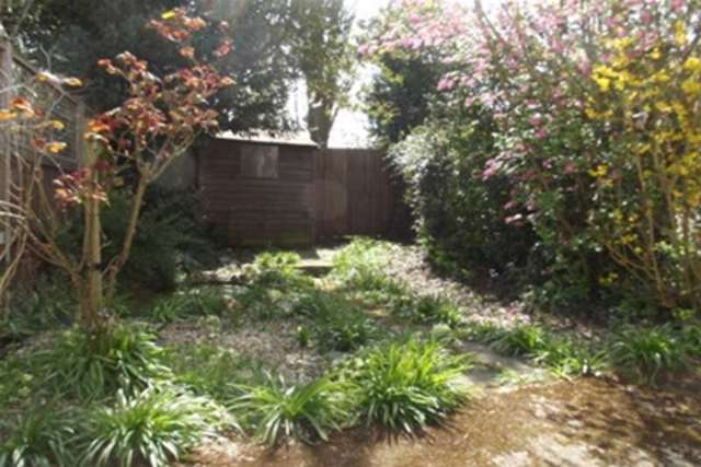  Image of 2 Bedroom Detached to rent at Woodbridge, IP13 0RD