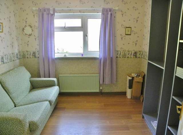  Image of 3 Bedroom Semi-Detached for sale at Wargrave  Reading, RG10 8LD