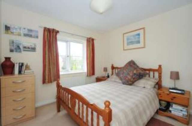  Image of 2 Bedroom Maisonette for sale at Hook Hampshire Hook, RG27 9TR