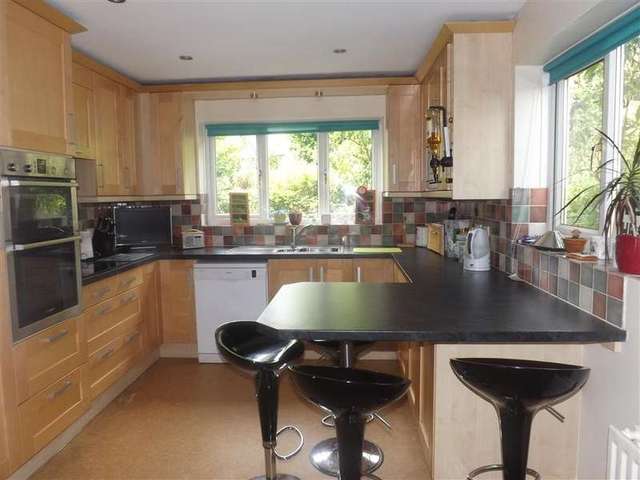  Image of 4 Bedroom Detached for sale at Burghfield Common  Reading, RG7 3YH