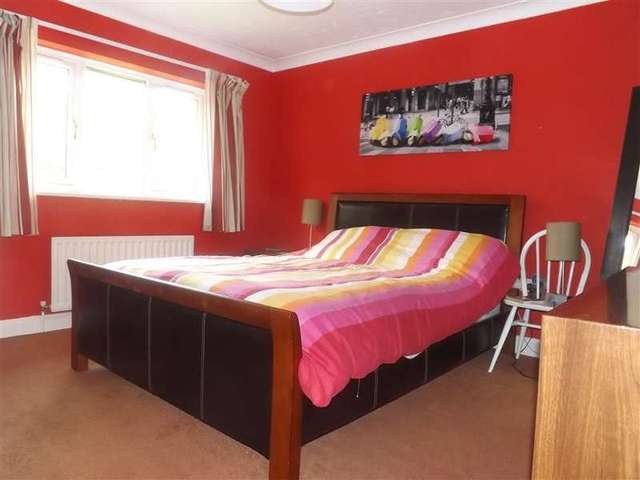  Image of 4 Bedroom Detached for sale at Burghfield Common  Reading, RG7 3YH