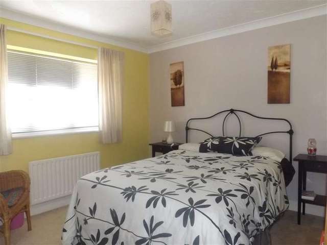  Image of 4 Bedroom Detached for sale at Burghfield Common  Reading, RG7 3YH