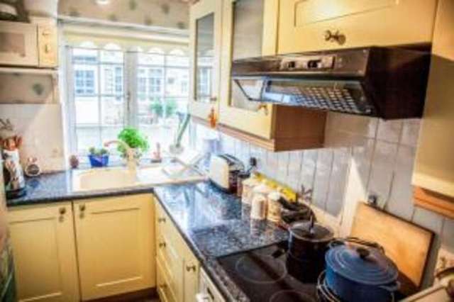  Image of 1 Bedroom Terraced for sale at Halifax West Yorkshire Halifax, HX1 3EY