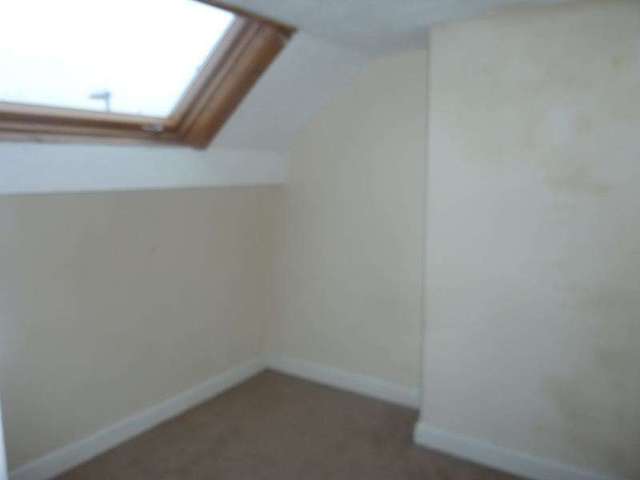  Image of 3 Bedroom Detached to rent at Leeds, LS9 9BR