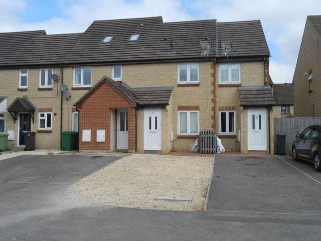  Image of 3 Bedroom Flat to rent at Cirencester, GL7 1WZ