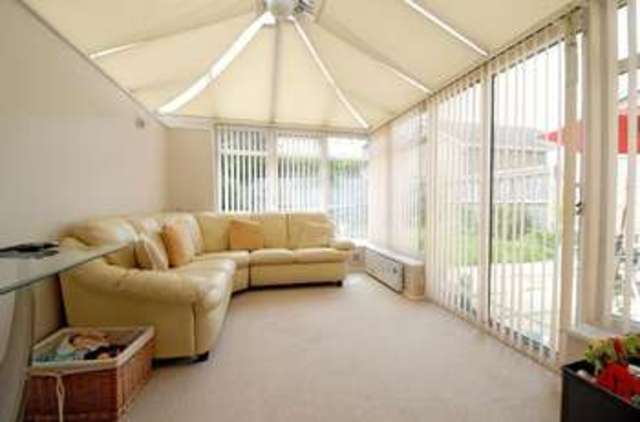  Image of 3 Bedroom Detached for sale at Kennet Road  Abingdon, OX14 3ST