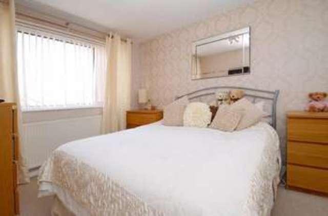  Image of 3 Bedroom Detached for sale at Kennet Road  Abingdon, OX14 3ST