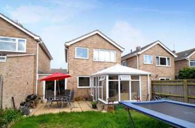  Image of 3 Bedroom Detached for sale at Kennet Road  Abingdon, OX14 3ST