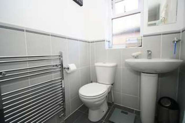  Image of 4 Bedroom Detached for sale at Celandine Close  KINGSWINFORD, DY6 9TN