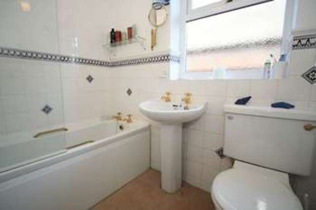  Image of 4 Bedroom Detached for sale at Celandine Close  KINGSWINFORD, DY6 9TN