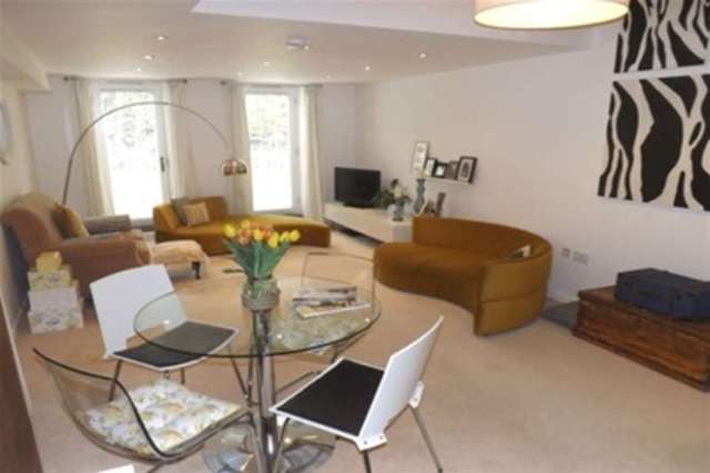  Image of 2 Bedroom Flat to rent at Sheffield, S6 1RF
