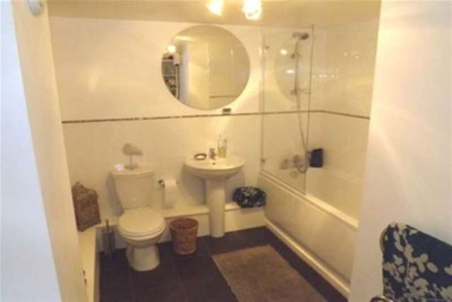  Image of 2 Bedroom Flat to rent at Sheffield, S6 1RF