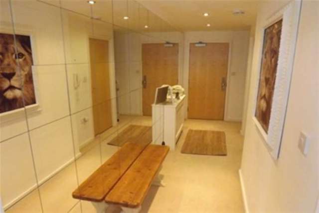  Image of 2 Bedroom Flat to rent at Sheffield, S6 1RF