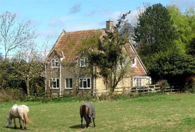  Image of 3 Bedroom Detached for sale at Shepton Mallet, BA4 6NP