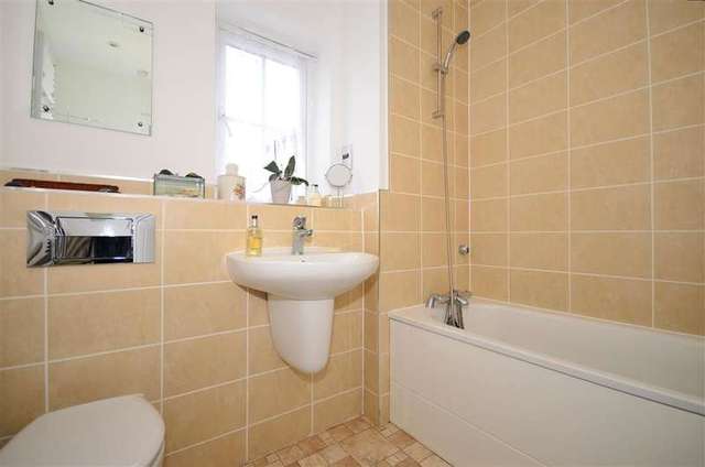  Image of 4 Bedroom Semi-Detached for sale at Loose Maidstone Maidstone, ME15 9FX