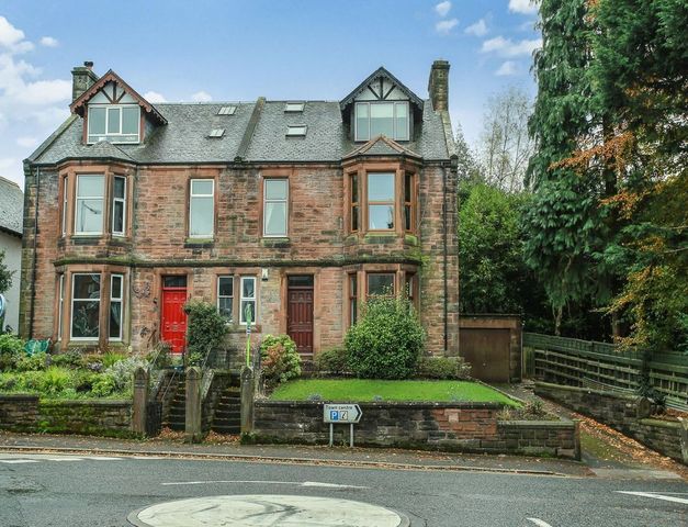  Image of 2 Bedroom Flat to rent at Dumfries Dumfries and Galloway Dumfries and Galloway, DG1 3AT