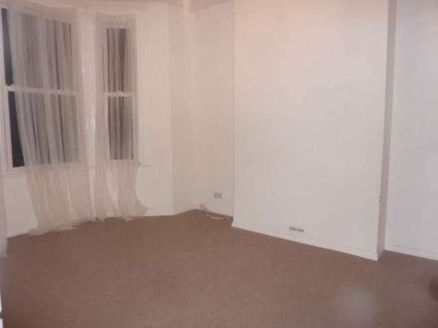  Image of 1 Bedroom Flat to rent at St Leonards  Hollington, TN37 6AT