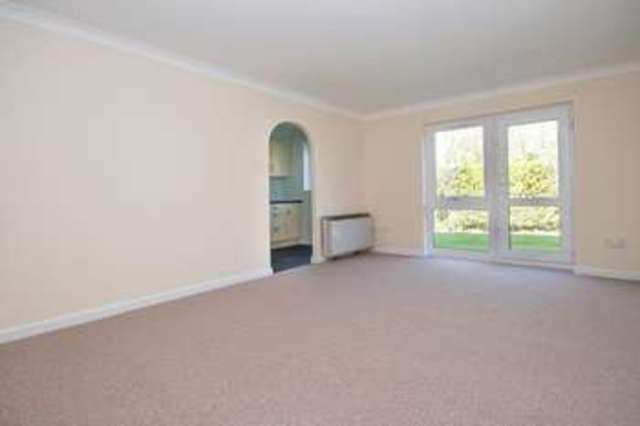  Image of 1 Bedroom Flat for sale at Vicarage Road Marchwood Southampton, SO40 4SX