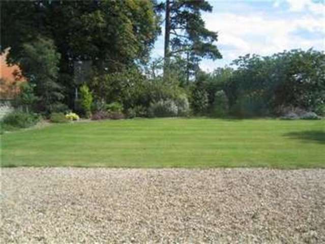  Image of 2 Bedroom Detached to rent at Mendip Road Rooksbridge WESTON SUPER MARE, BS26 2UL