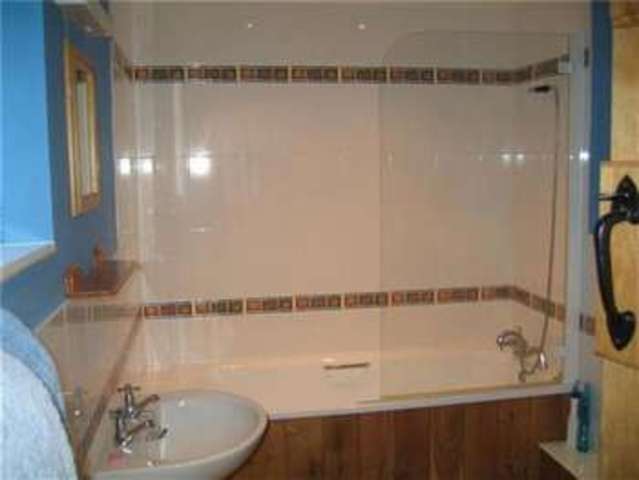  Image of 2 Bedroom Detached to rent at Mendip Road Rooksbridge WESTON SUPER MARE, BS26 2UL