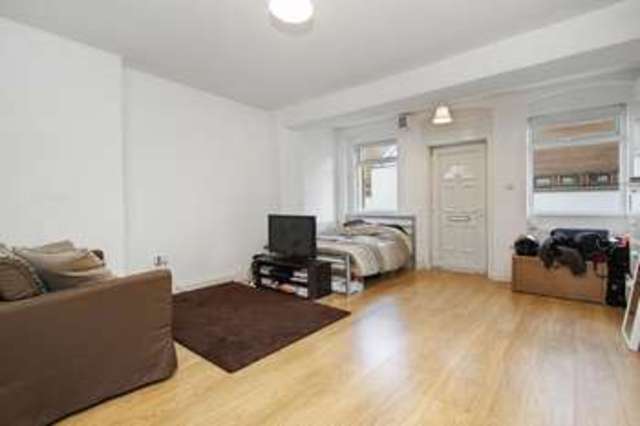  Image of Flat to rent at London  Stroud Green, N4 4SL