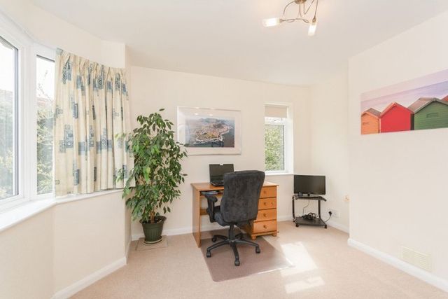  Image of 4 Bedroom Detached for sale at Purssells Meadow Naphill High Wycombe, HP14 4SG