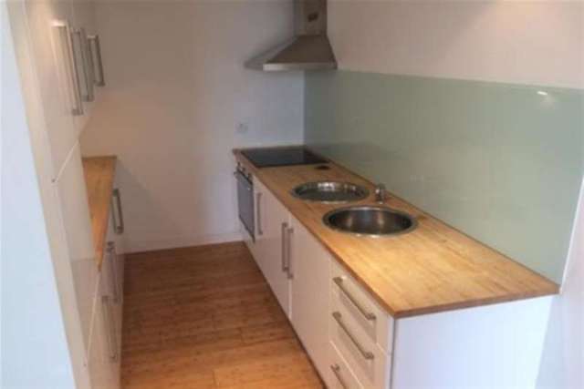  Image of 1 Bedroom Property to rent at Leeds, LS2 7EE