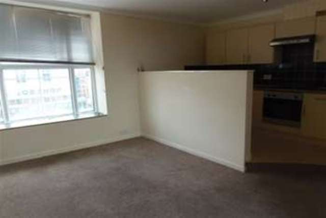  Image of 1 Bedroom Flat to rent at Newton Abbot, TQ12 2AU