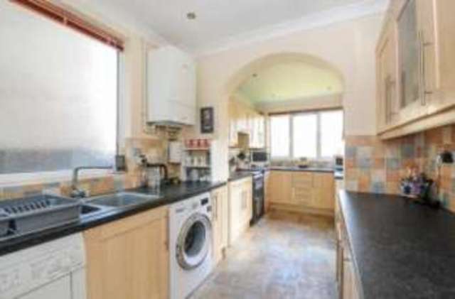  Image of 4 Bedroom Semi-Detached for sale at West Wickham Kent West Wickham, BR4 0QP