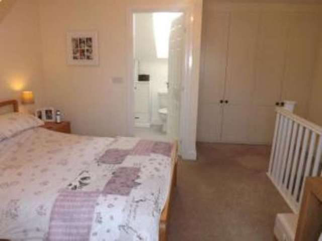 Image of 3 Bedroom Town House for sale at Sutton-in-Ashfield Nottinghamshire Sutton in Ashfield, NG17 5LJ