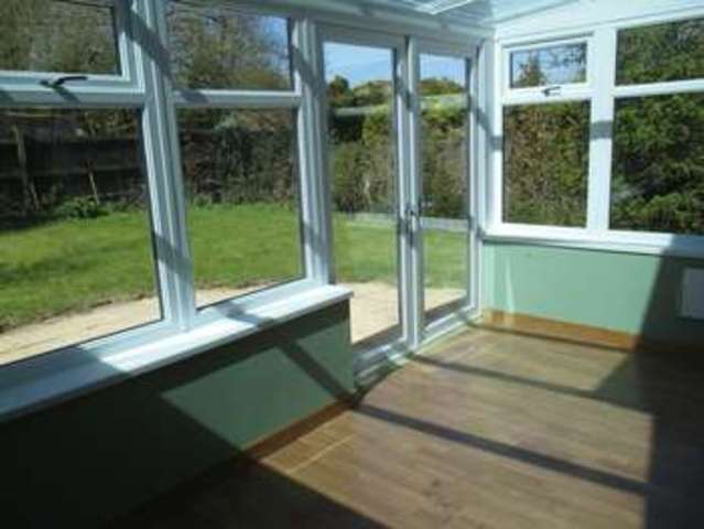  Image of 3 Bedroom Semi-Detached to rent at Olive Grove  Swindon, SN25 3DB