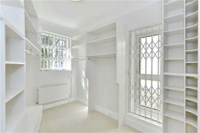  Image of 2 Bedroom Flat to rent at London, NW8 7LR