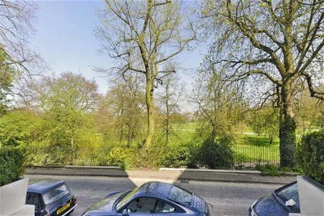  Image of 2 Bedroom Flat to rent at London, NW8 7LR
