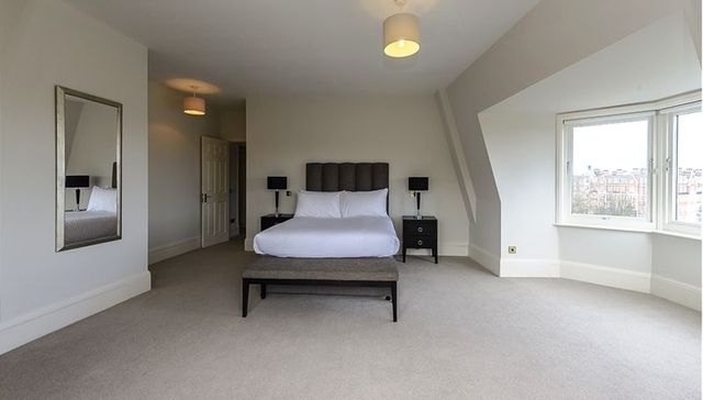 Image of 1 Bedroom Flat to rent at Park Road Array Lisson Grove, NW8 7HY