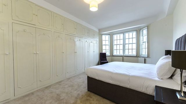  Image of 5 Bedroom Flat to rent at Park Road Array Lisson Grove, NW8 7HY