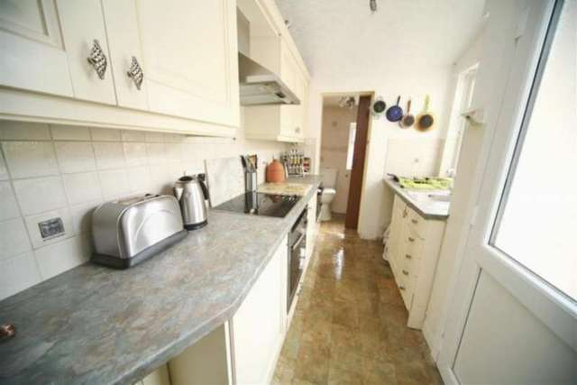  Image of 2 Bedroom Terraced to rent at PARK STREET HASLINGDEN ROSSENDALE, BB4 5TF