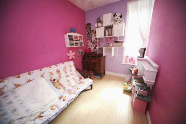 Image of 2 Bedroom Terraced to rent at PARK STREET HASLINGDEN ROSSENDALE, BB4 5TF
