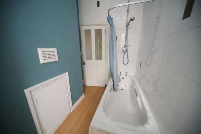  Image of 2 Bedroom Terraced to rent at PARK STREET HASLINGDEN ROSSENDALE, BB4 5TF