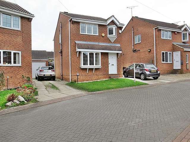  Image of 3 Bedroom Detached for sale at Leeds LS6 Leeds, LS6 4LZ