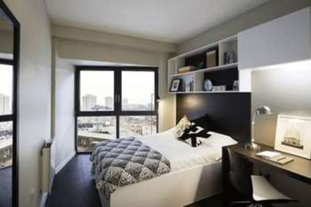  Image of 1 Bedroom Flat to rent at Paul Street  London, EC2A 4JH