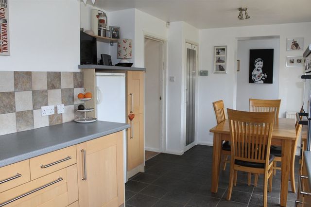  Image of 4 Bedroom Semi-Detached for sale at Paulman Gardens Long Ashton Bristol, BS41 9AT