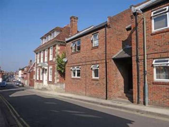  Image of 1 Bedroom Flat for sale at Paynes Hill  Salisbury, SP1 2BN
