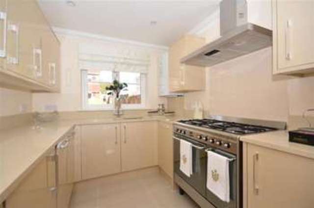  Image of 3 Bedroom Mews for sale at Ramsgate Kent Ramsgate, CT11 0JE