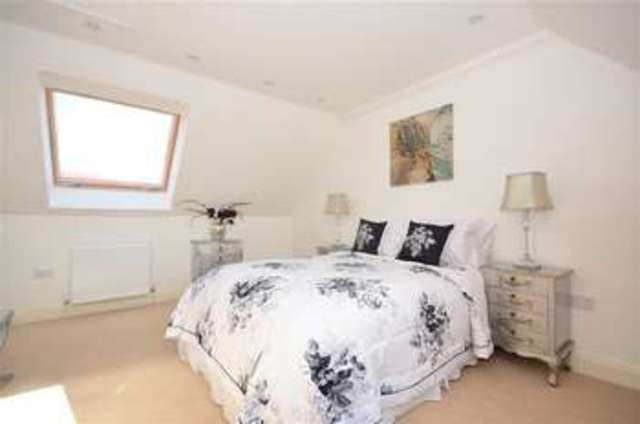  Image of 3 Bedroom Mews for sale at Ramsgate Kent Ramsgate, CT11 0JE