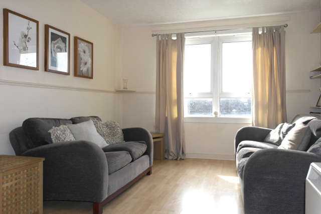  Image of 2 Bedroom Flat to rent at West End Dundee Dundee, DD2 2BU