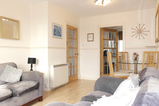  Image of 2 Bedroom Flat to rent at West End Dundee Dundee, DD2 2BU