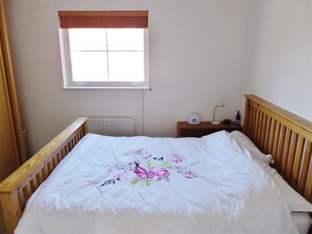  Image of 2 Bedroom Terraced for sale at Carshalton Surrey The Wrythe, SM5 2FE