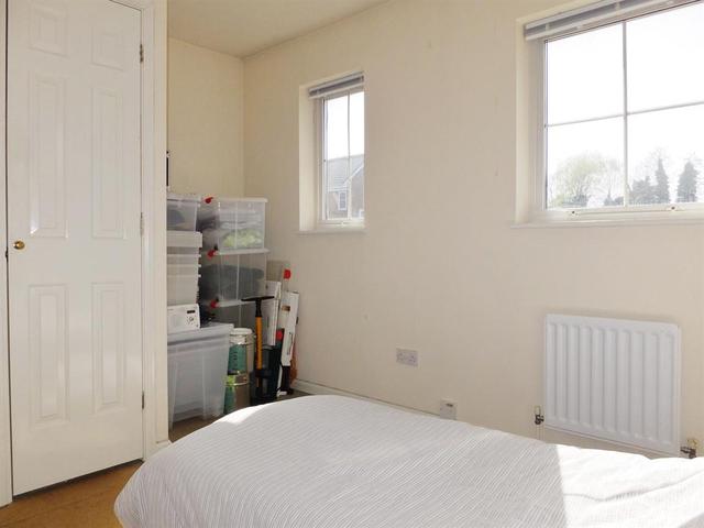  Image of 2 Bedroom Terraced for sale at Carshalton Surrey The Wrythe, SM5 2FE
