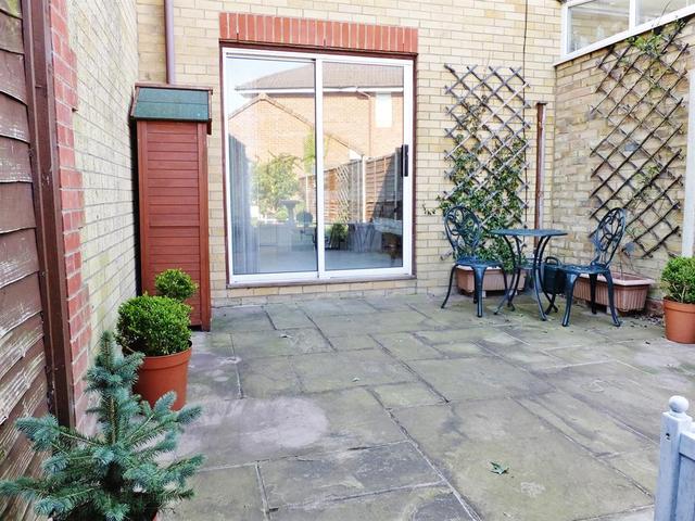 Image of 2 Bedroom Terraced for sale at Carshalton Surrey The Wrythe, SM5 2FE