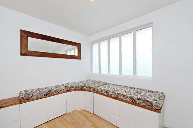  Image of 1 Bedroom Ground Flat for sale at Portland Road  London, W11 4LU